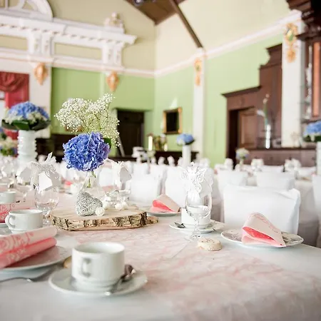 Historische Spitzgrundmuehle Hotell